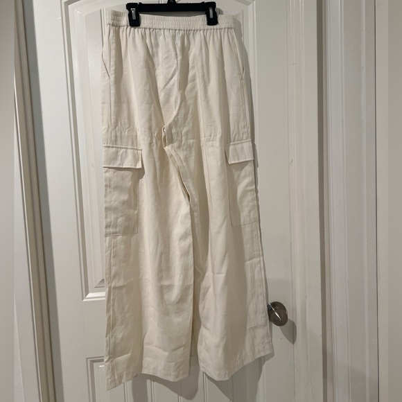 NWOT WAYF Layla Cargo Pants Size S - Picture 9 of 11